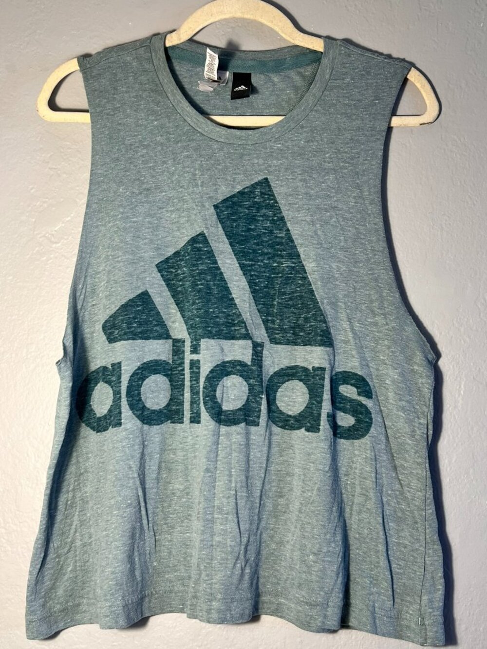 EUC - XL Adidas Women's Muscle Tee